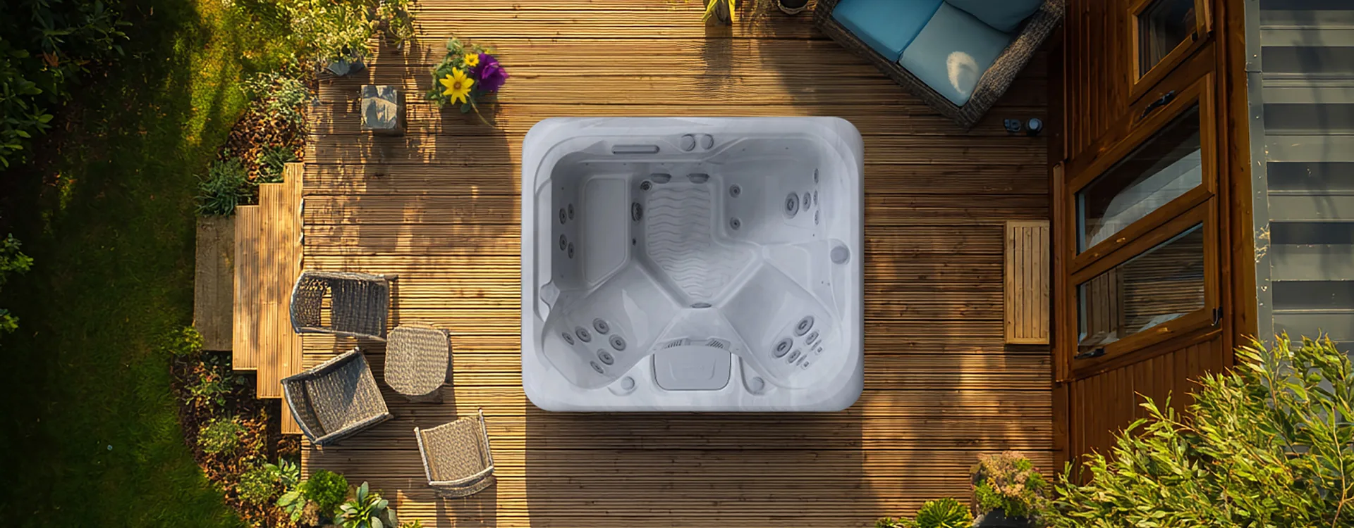 Aquasolus Vacation Brook holiday let hot tub in decking